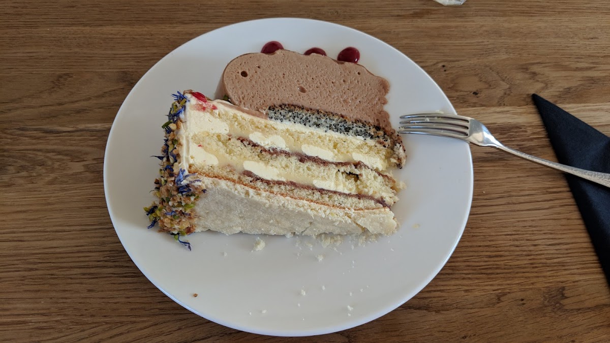 Schloss Dachau Restaurant Cafe-7